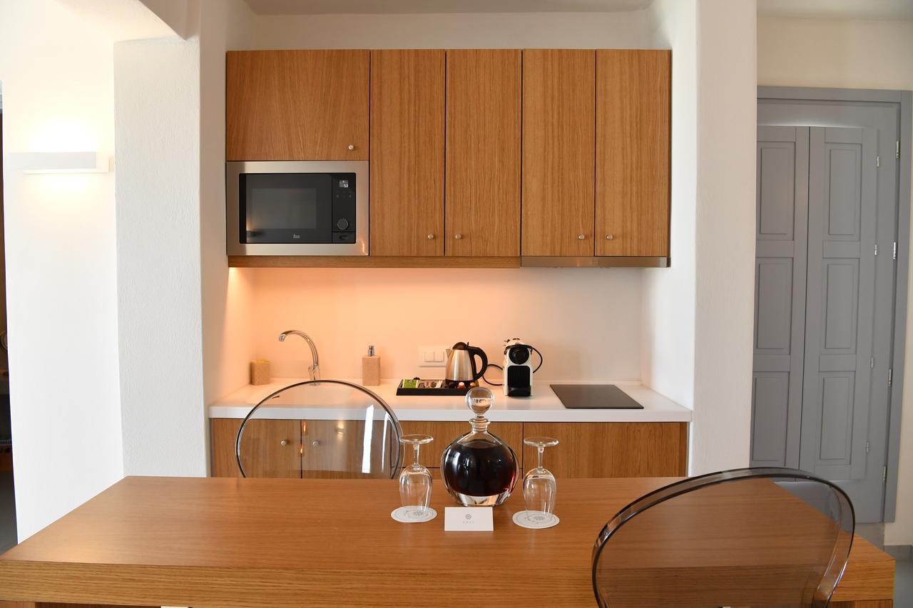 Nova Luxury Suites 피르고스 외부 사진